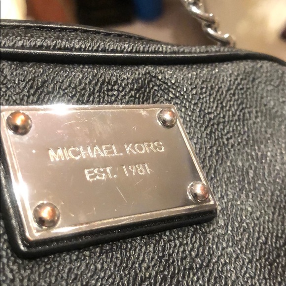 Michael Kors crossbody bag authentic - Picture 5 of 6